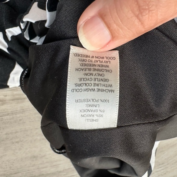 White House Black Market Monochrome Maxi Dress - Picture 8 of 8